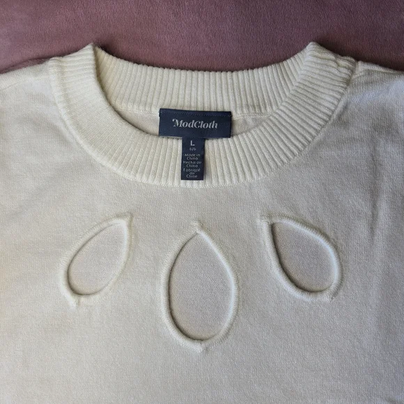 Modcloth White Keyhole Sweater - Picture 7 of 8